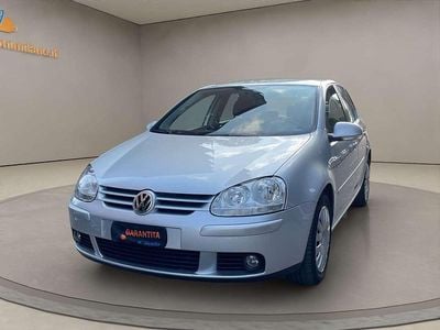 Begagnad VW Golf V 105 HK (77 kW) 2007 Grå Sedan
