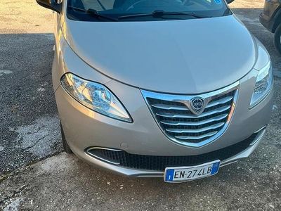Usata Lancia Ypsilon 69 CV (50 kW) 2012 Utilitaria