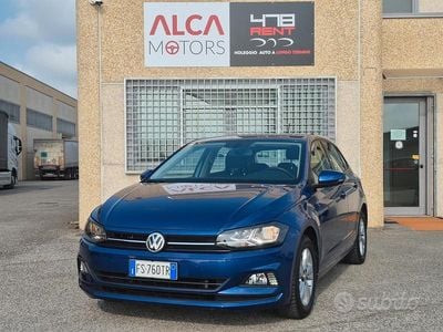 Usata VW Polo Comfortline 90 CV (66 kW) 2018 Atlantic blue Utilitaria