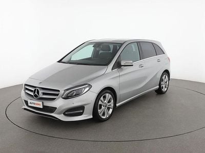 Usata Mercedes B180 AMG 122 CV (89 kW) 2018 Argento Monovolume