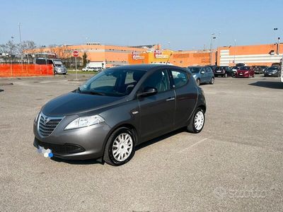 Usata Lancia Ypsilon 2013 Grigio Utilitaria