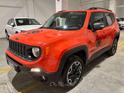 Usata Jeep Renegade Trailhawk 170 CV (125 kW) 2015 Rosso SUV