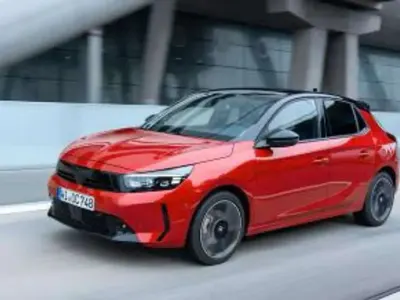 Nuova Opel Corsa 101 CV (74 kW) 2026 Kardio red Berlina