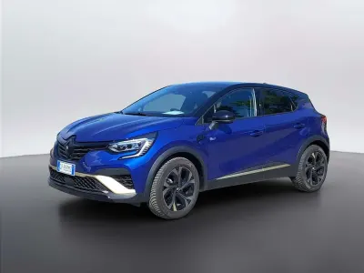 Usata Renault Captur Engineered 143 CV (105 kW) 2023 Blu SUV