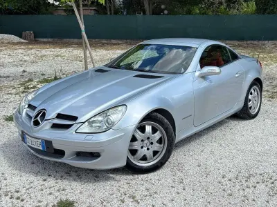 Usata Mercedes SLK200 163 CV (119 kW) 2005 Argento Cabrio