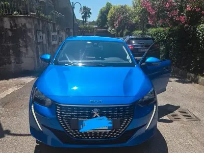 Usata Peugeot 208 Allure 101 CV (74 kW) 2020 Utilitaria