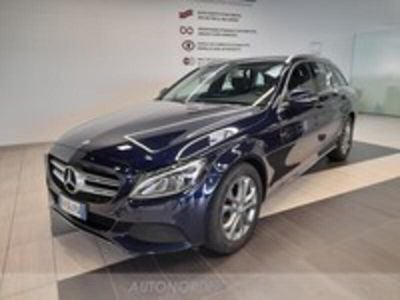 Usata Mercedes 200 Sport 2017 Blu Station wagon