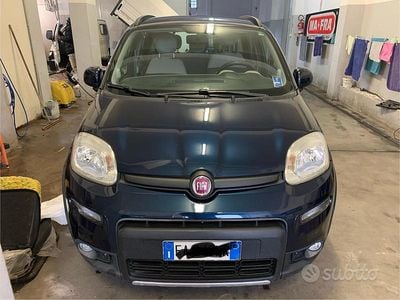 Usata Fiat Panda 4x4 S 74 CV (54 kW) 2015 Blu Utilitaria