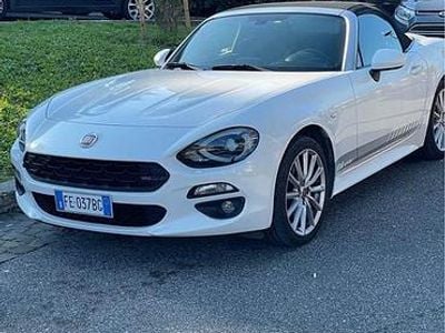 Fiat 124 Spider