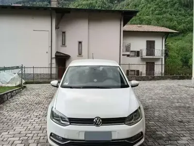 Usata VW Polo 75 CV (55 kW) 2015 Bianco Berlina