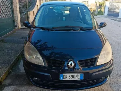 Usata Renault Scenic E-Tech 2008 Blu Berlina