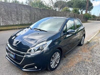 Usata Peugeot 208 Allure 82 CV (60 kW) 2019 Grigio Utilitaria