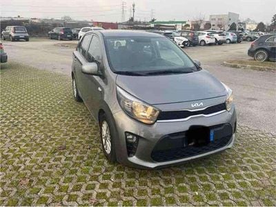 Usata Kia Picanto Urban 65 CV (47 kW) 2022 Grigio Utilitaria