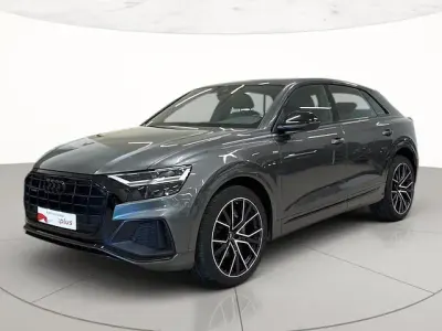 Usata Audi Q8 Sport 286 CV (210 kW) 2022 Grigio daytona perlato SUV