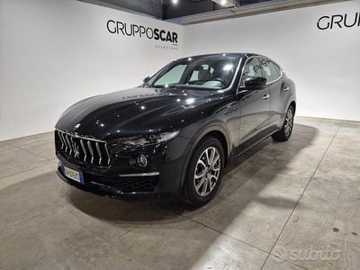 Usata Maserati Levante 330 CV (242 kW) 2022 Nero SUV