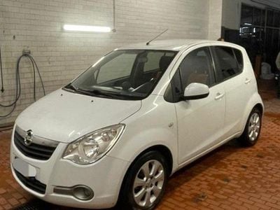 Usata Opel Agila Enjoy 65 CV (47 kW) 2009 Bianco Utilitaria