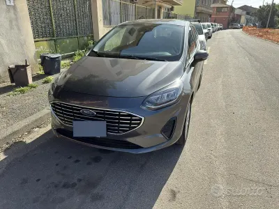 Usata Ford Fiesta 75 CV (55 kW) 2023 Grigio Utilitaria