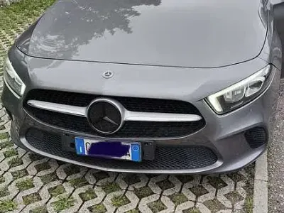 Usata Mercedes A180 150 CV (110 kW) 2021 Berlina