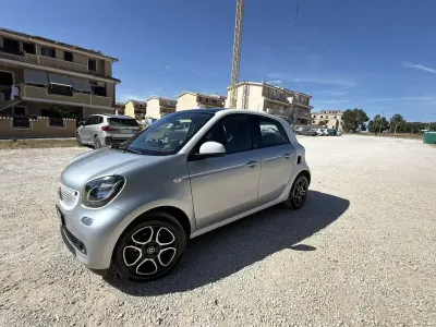 Usata Smart ForFour Superpassion 71 CV (52 kW) 2019 Utilitaria