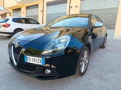 Usata Alfa Romeo Giulietta Super 120 CV (88 kW) 2016 Nero Utilitaria