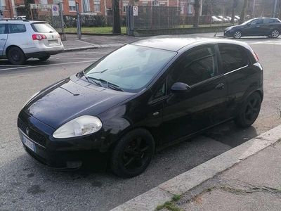 Usata Fiat Grande Punto 65 CV (47 kW) 2008 Nero Utilitaria