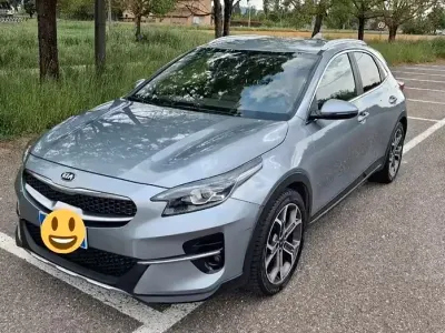 Usata Kia XCeed 120 CV (88 kW) 2023 Grigio SUV
