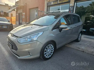 Usata Ford B-MAX Titanium 95 CV (69 kW) 2013 Beige Monovolume