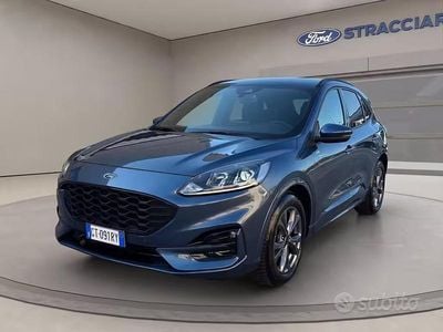 Usata Ford Kuga ST-Line 120 CV (88 kW) 2024 Blu metallizzato SUV