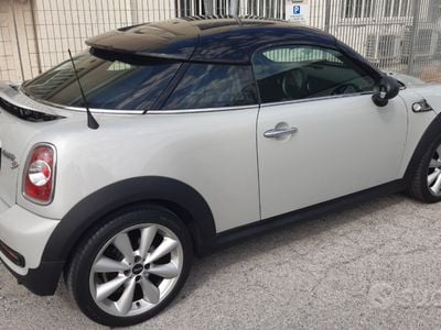 Usata Mini Coupé 143 CV (105 kW) 2012 Coupé