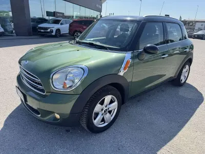 Usata Mini Cooper D Countryman 111 CV (81 kW) 2015 Verde SUV