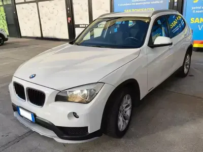 Käytetty BMW X1 116 HP (85 kW) 2015 Valkoinen Katumaasturi
