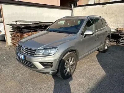 Usata VW Touareg 204 CV (150 kW) 2016 Bronzo SUV