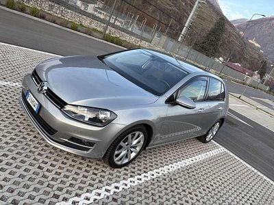 Usata VW Golf VII Highline 110 CV (80 kW) 2016 Argento Berlina