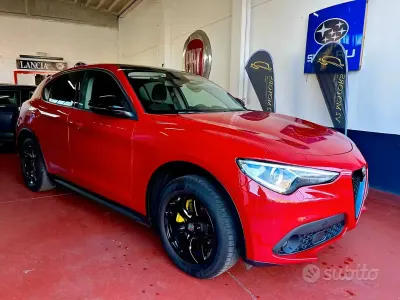 Usata Alfa Romeo Stelvio 190 CV (139 kW) 2021 Rosso SUV