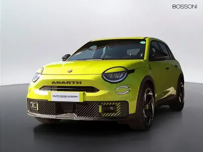 Nuova Abarth 600e Turismo 105 kW (143 CV) 2025 Verde SUV