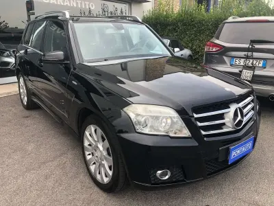 Usata Mercedes GLK200 143 CV (105 kW) 2011 Nero ossidiana SUV