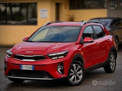 Usata Kia Stonic Style 77 CV (56 kW) 2024 Rosso SUV