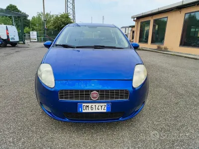Occasion Fiat Grande Punto Active 65 ch (47 kW) 2007 Bleue Citadine