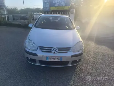 Usata VW Golf VI United 102 CV (75 kW) 2008 Grigio Utilitaria