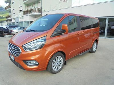 Usata Ford Tourneo Titanium 130 CV (95 kW) 2020 Arancione Monovolume