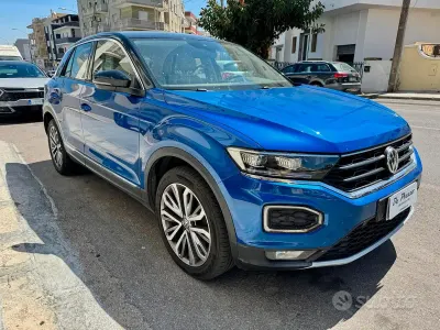 Używany VW T-Roc Advance 150 KM (110 kW) 2019 Niebieski SUV