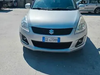 Usata Suzuki Swift 75 CV (55 kW) 2013 Grigio Utilitaria