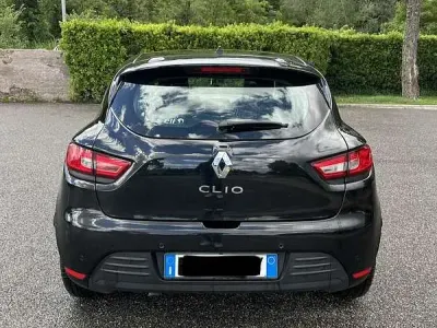 Usata Renault Clio IV Life 75 CV (55 kW) 2017 Berlina