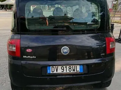 Usata Fiat Multipla 105 CV (77 kW) 2002 Monovolume