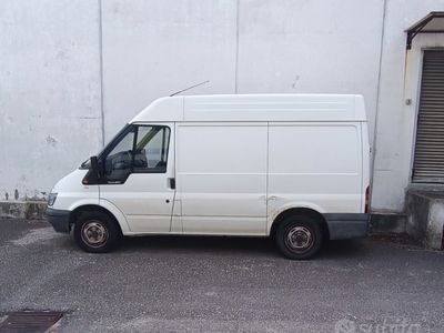 usata Ford Transit passo corto 2000cc trazione anteriore