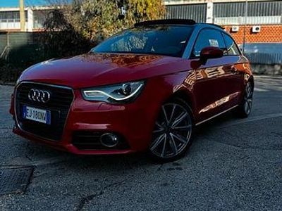 Usata Audi A1 105 CV (77 kW) 2011 Rosso Utilitaria