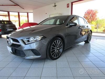 Usata Mercedes A180 Business 136 CV (100 kW) 2019 Grigio Berlina