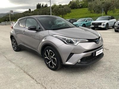 Usata Toyota C-HR Trend 98 CV (72 kW) 2018 Grigio SUV