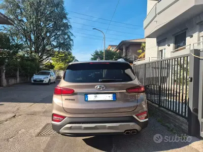 Usata Hyundai Santa Fe 200 CV (147 kW) 2019 Marrone SUV