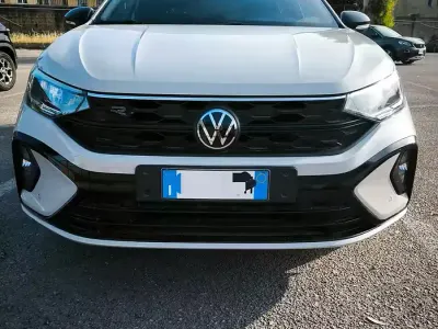 Usata VW Taigo R-line 110 CV (80 kW) 2023 Grigio SUV